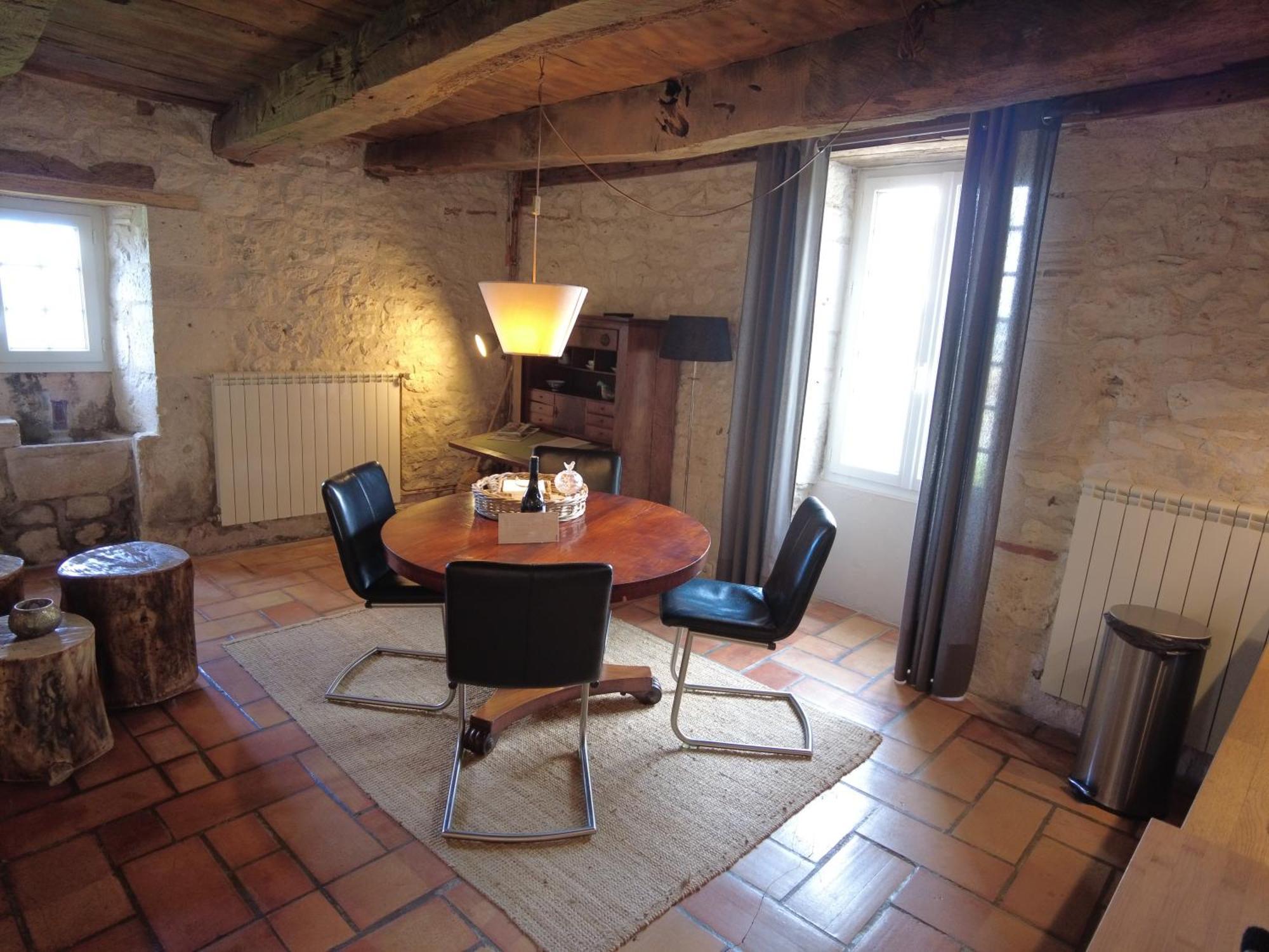 Appartamento Bergerie Le Vieux Manoir Valeilles Esterno foto