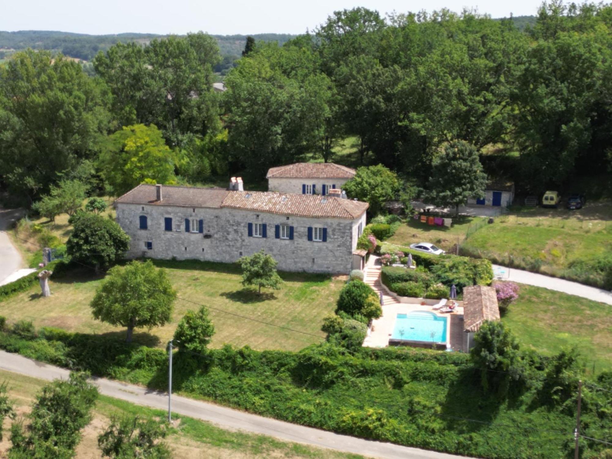 Appartamento Bergerie Le Vieux Manoir Valeilles Esterno foto