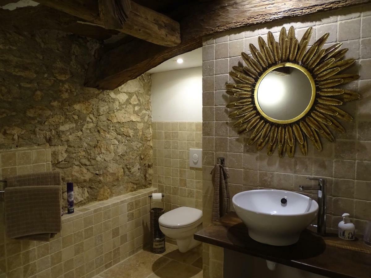 Appartamento Bergerie Le Vieux Manoir Valeilles Esterno foto